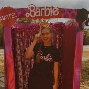 Meet your Posher, Cloey